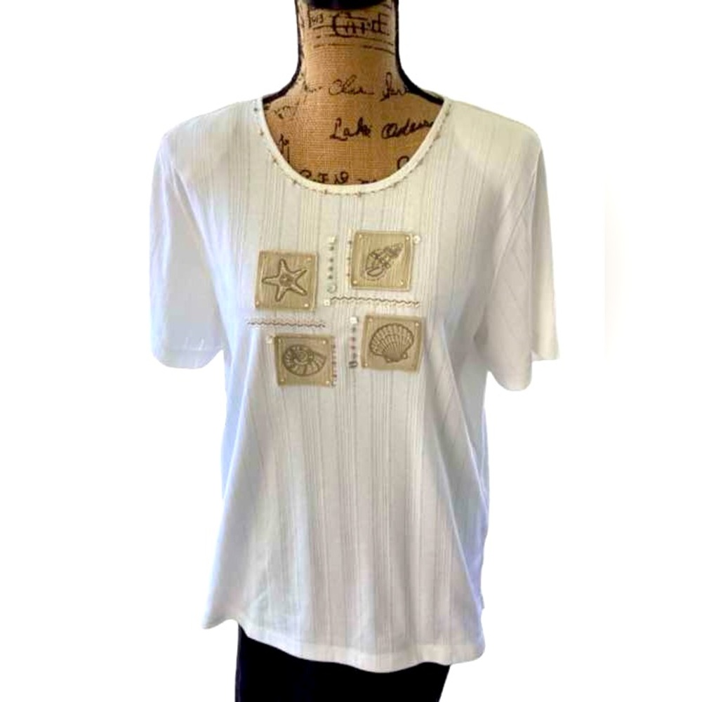 Beautiful top with seashell motif and lovely detailing with buttons & beads.